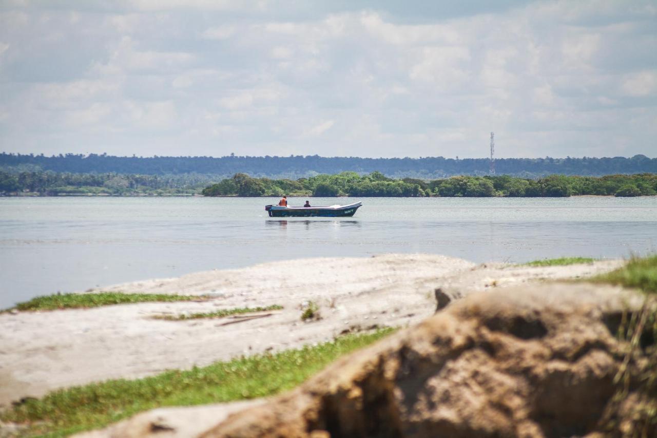 Atara Lagoon Kalpitiya Exterior photo
